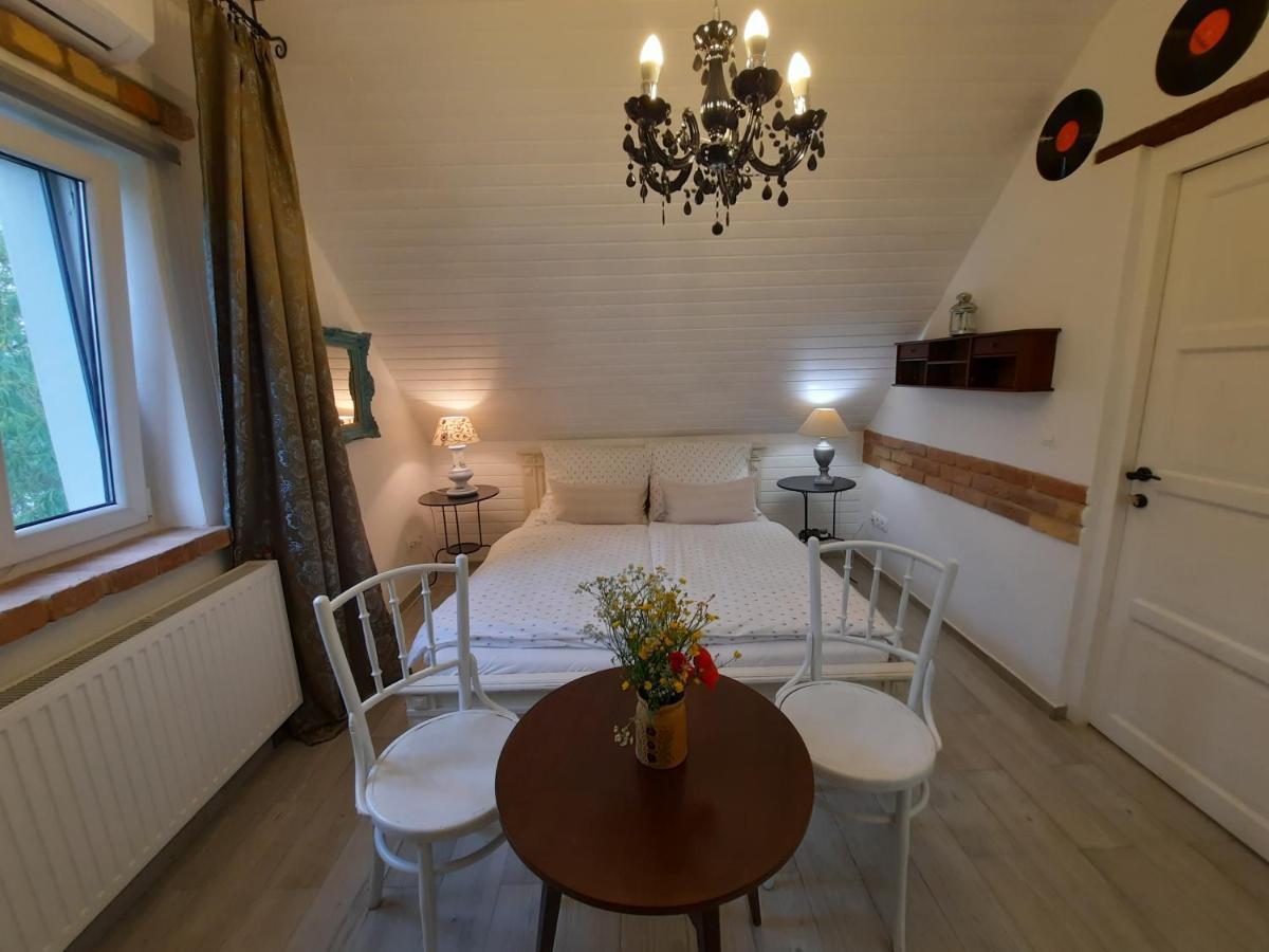 Piac Vendeghaz Otel Kaptalantoti Dış mekan fotoğraf