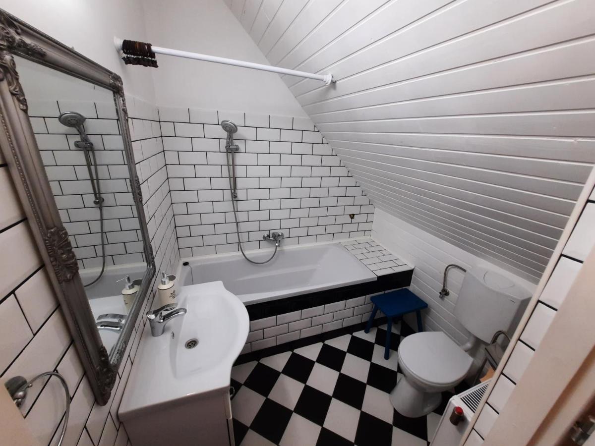 Piac Vendeghaz Otel Kaptalantoti Dış mekan fotoğraf